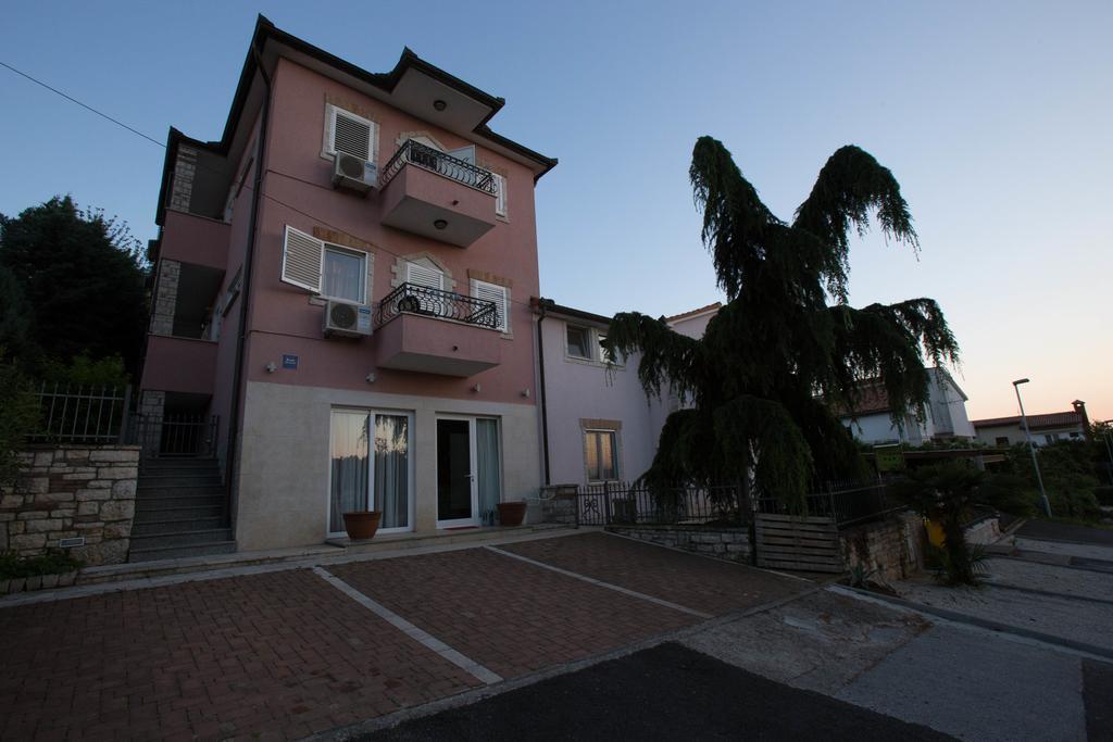 Villa Lugano ロヴィニ エクステリア 写真
