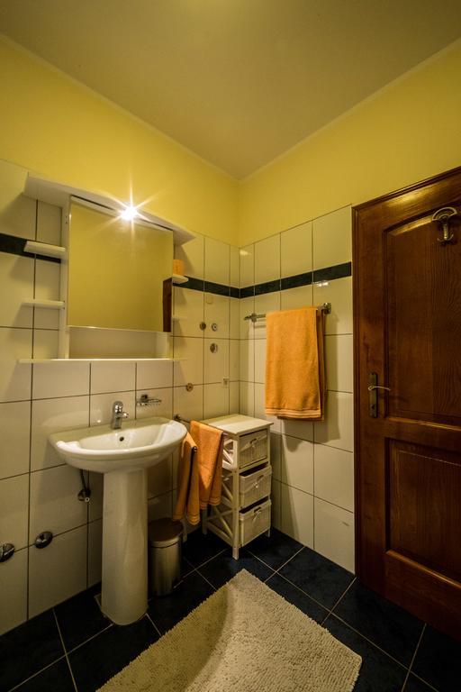 Villa Lugano ロヴィニ エクステリア 写真